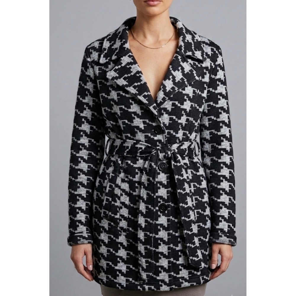 Roz & Ali Classic Houndstooth Knit Jacket